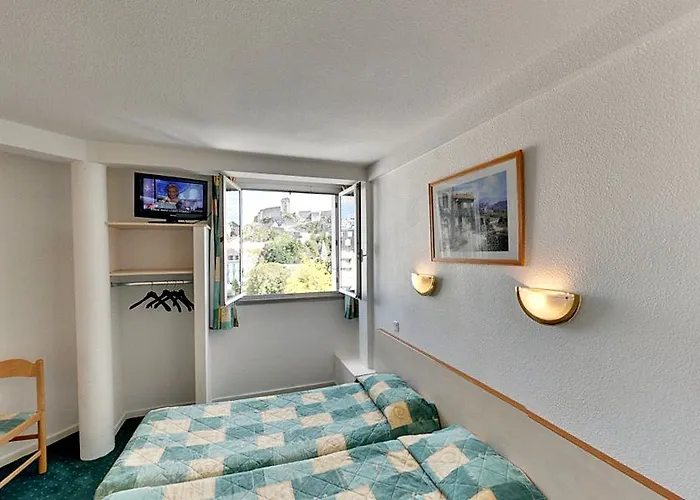 Отель Agena Лурд