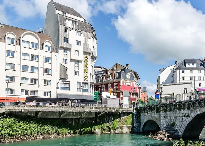 Agena Отель Лурд